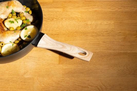 Deep frying pan with lid Cook&Care