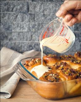 Rectangular glass oven dish
