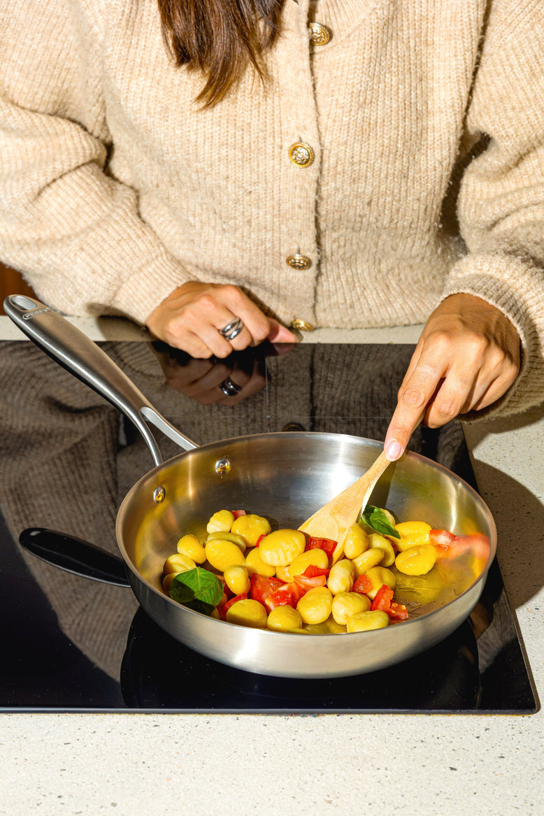 How to choose a stainless steel frying pan?