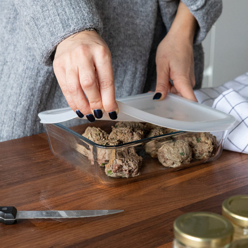 Food storage containers