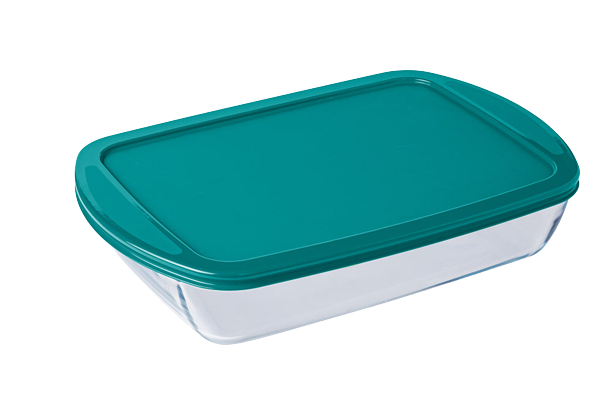 Rectangular family-sized glass baking dish with plastic lid.