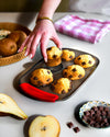 Metal Muffin & Cupcake tray with silicone handle - asimetriA