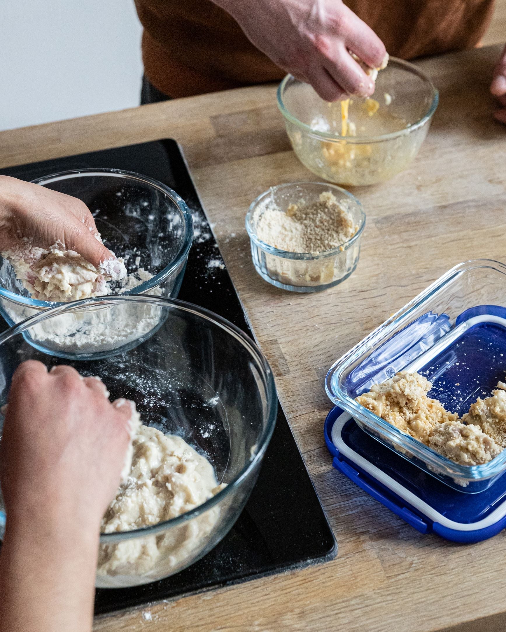 Square glass dish with waterproof lid - Cook & Go