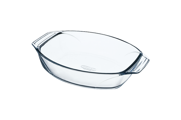 Oval glass baking dish with large handles