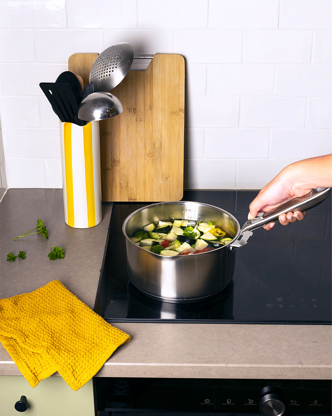 Stainless steel saucepan with removable handle - Infinity