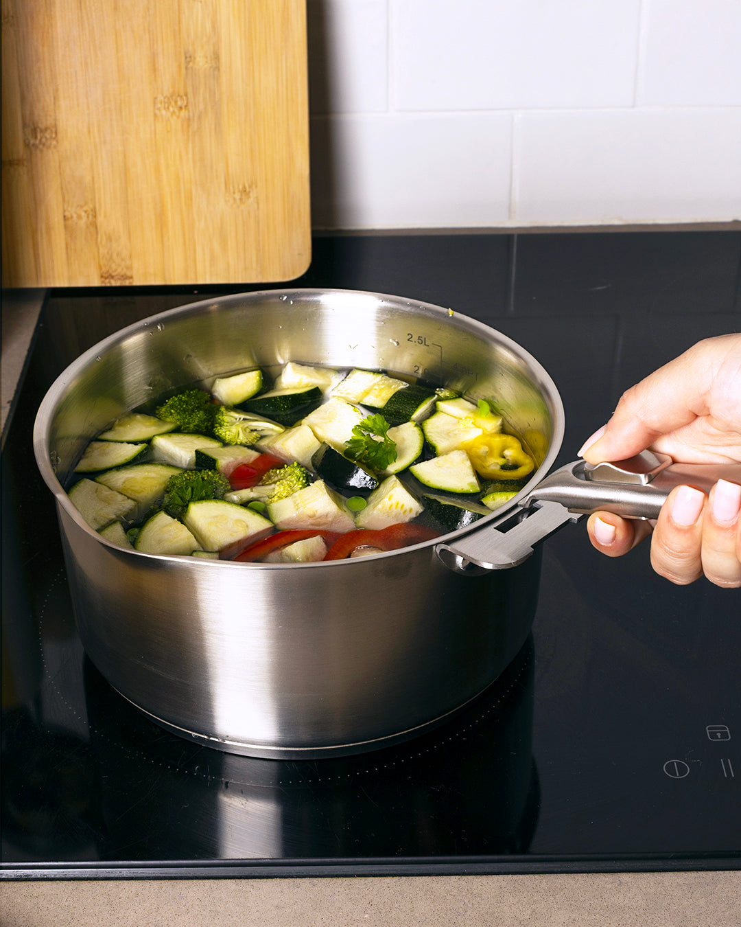 Stainless steel saucepan with removable handle - Infinity