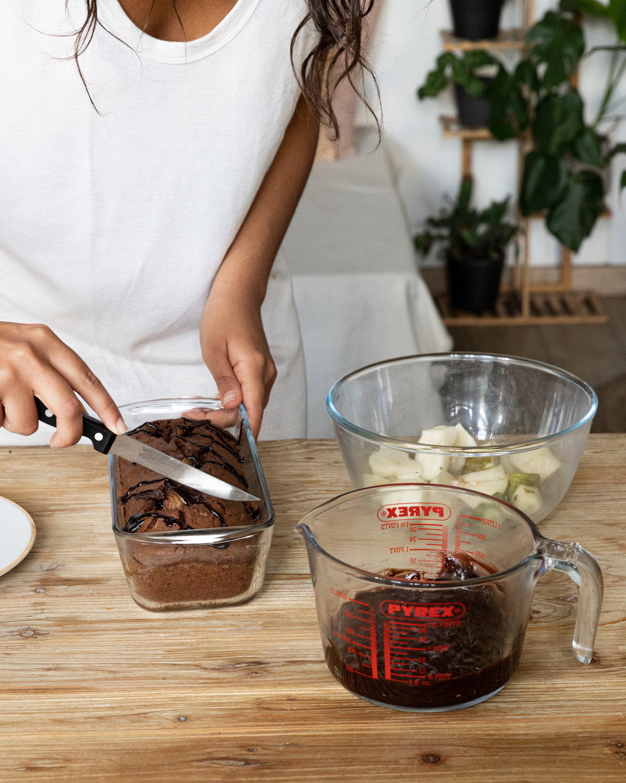 Buy Supreme Pyrex 2-Cup Measuring Cup FW 19 - Stadium Goods