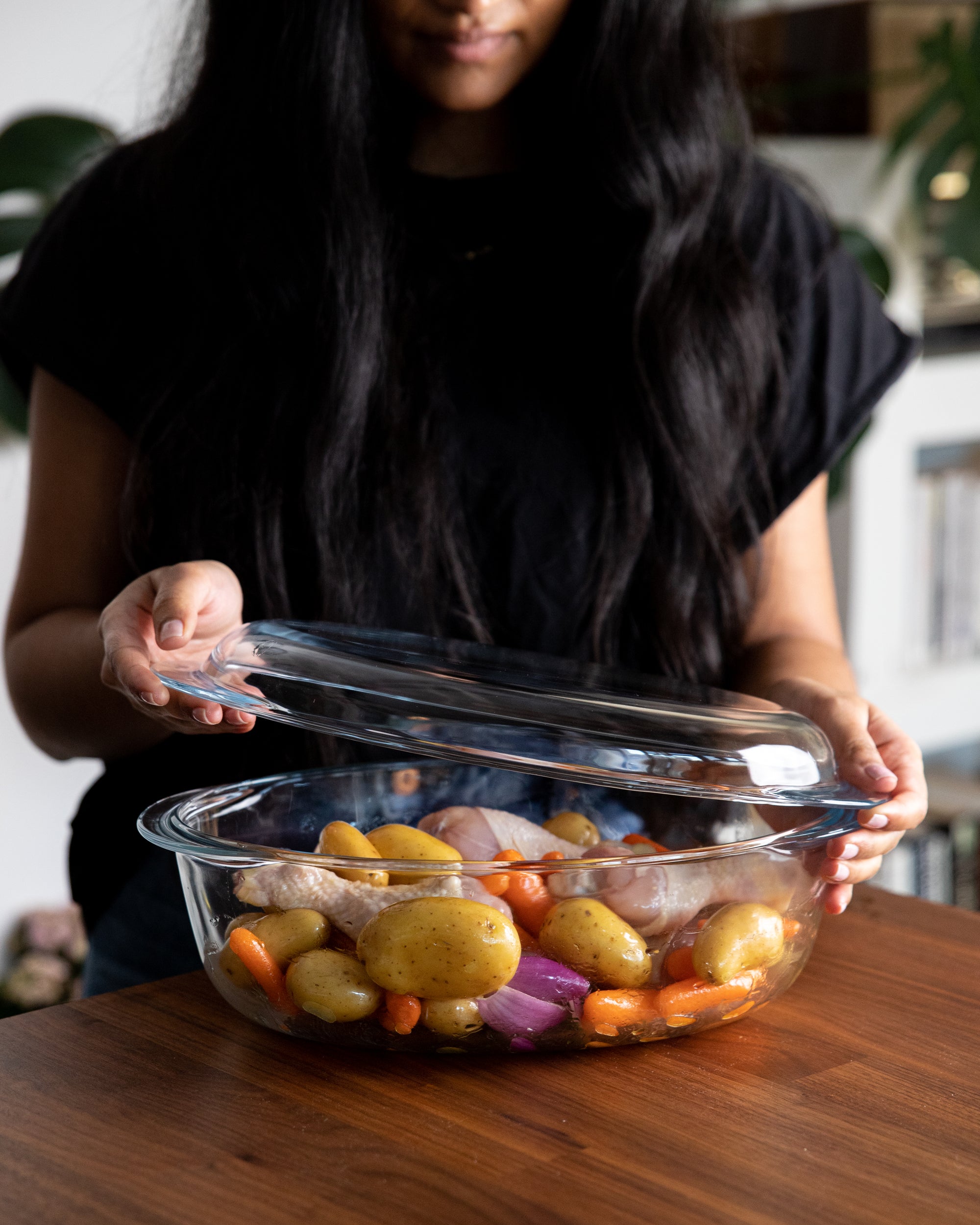 Replacement lid - Large size oval glass casserole dish.
