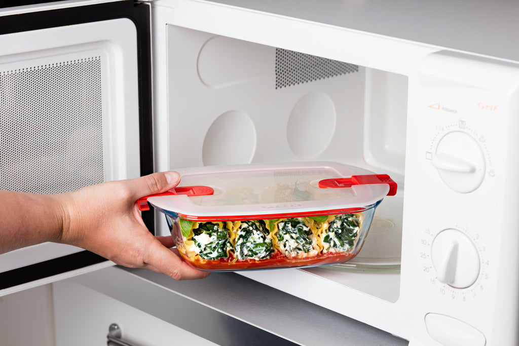 Rectangular glass dish with steam valve lid - Cook & Heat