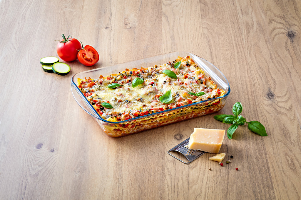 Rectangular glass ovendish perfect for lasagna Pyrex