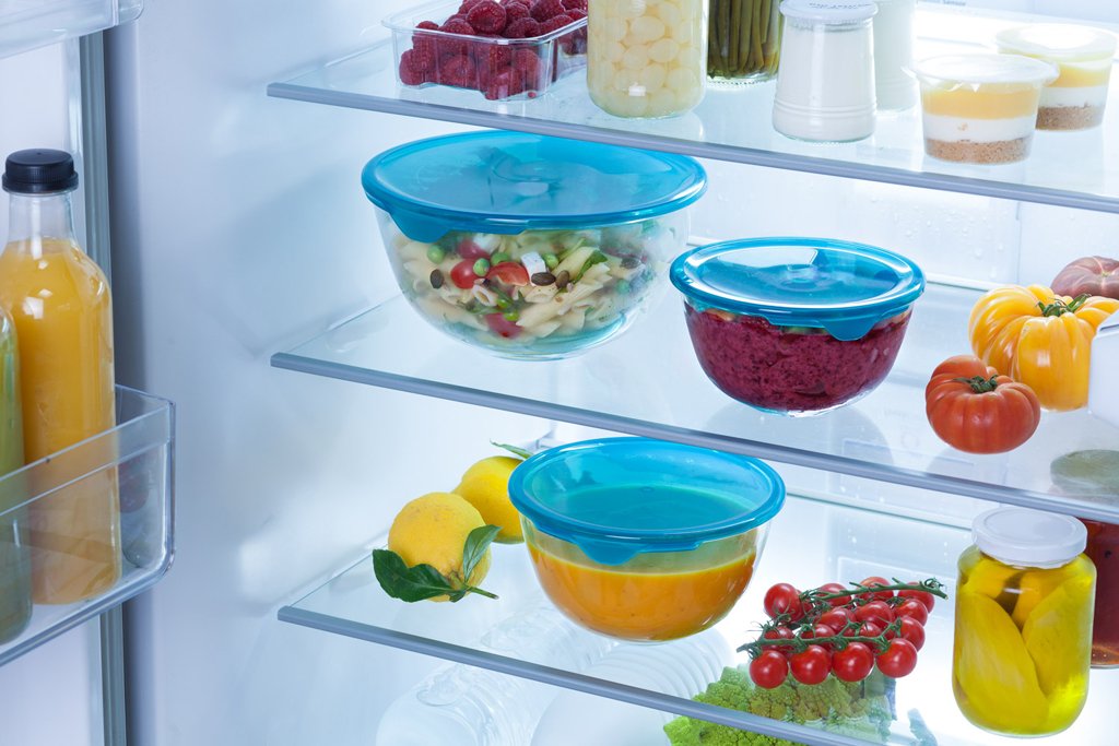 Set of 5 bowls with lid