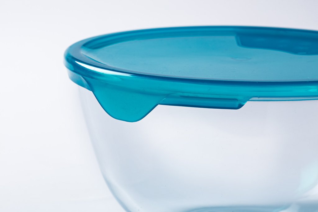 Set of 5 bowls with lid
