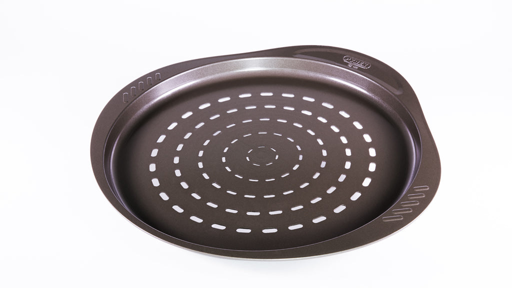 Metal pizza tray with easy grip - different sizes & shapes - asimetriA