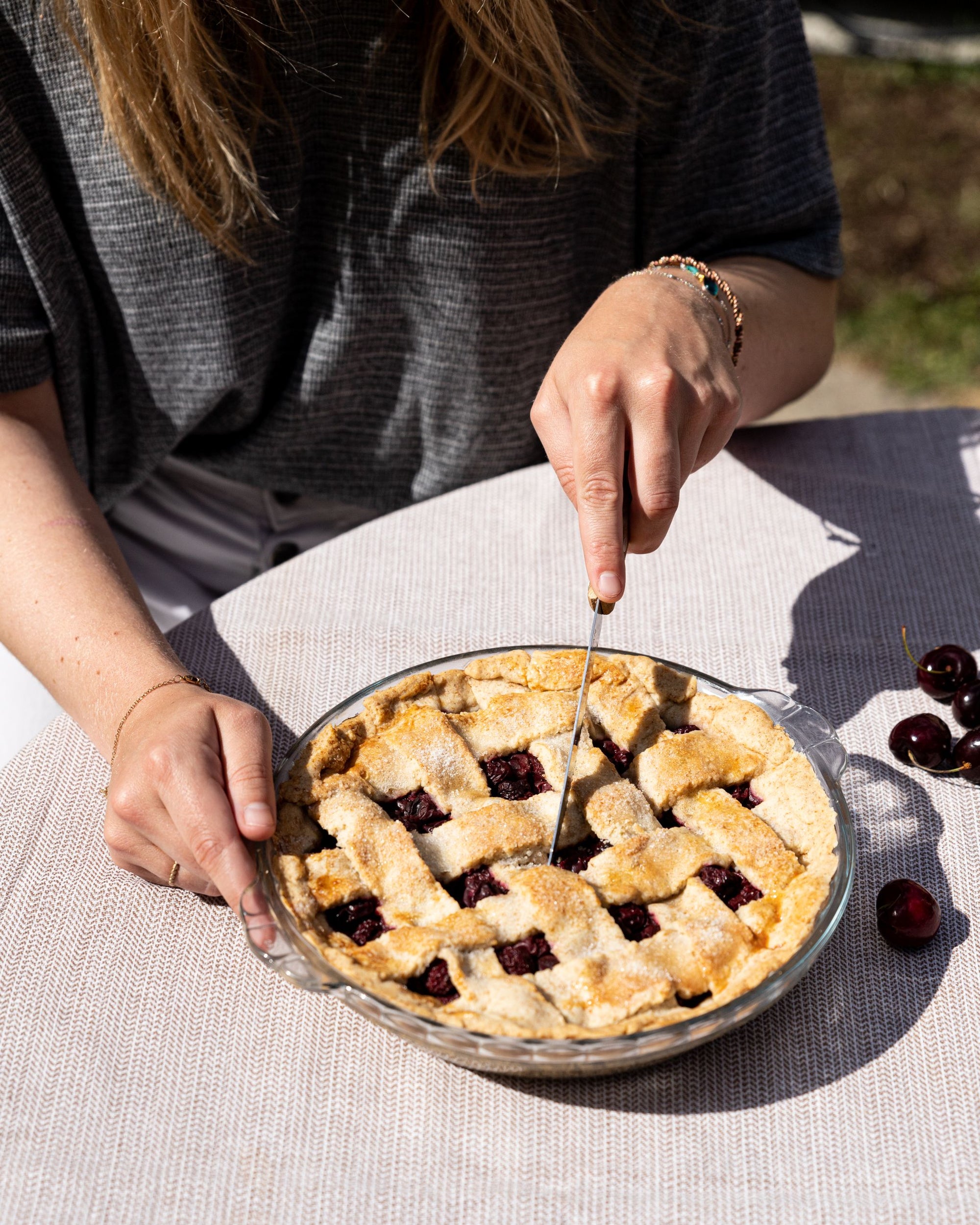 Pie dish with handles 21 cm
