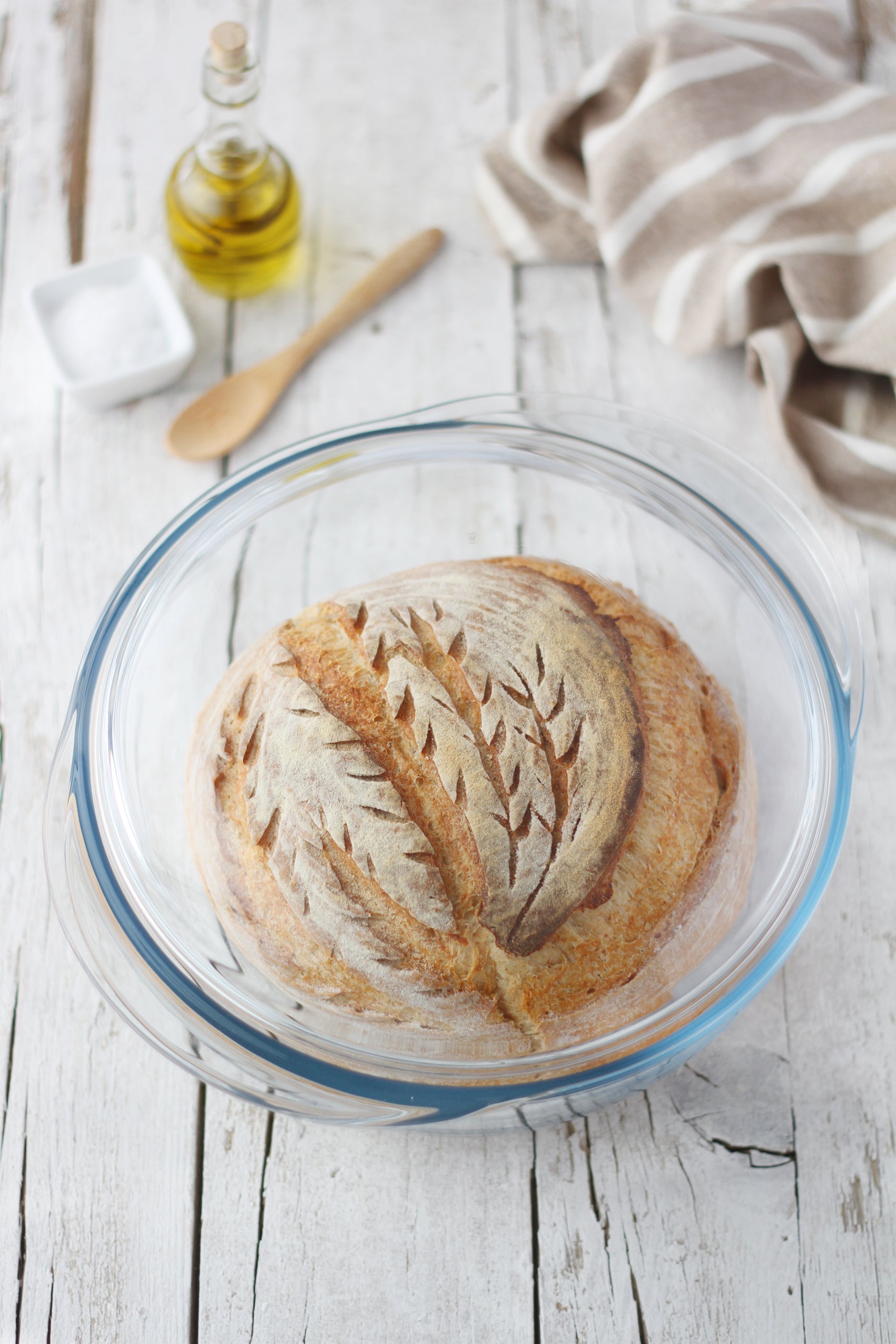 Glass bread mould