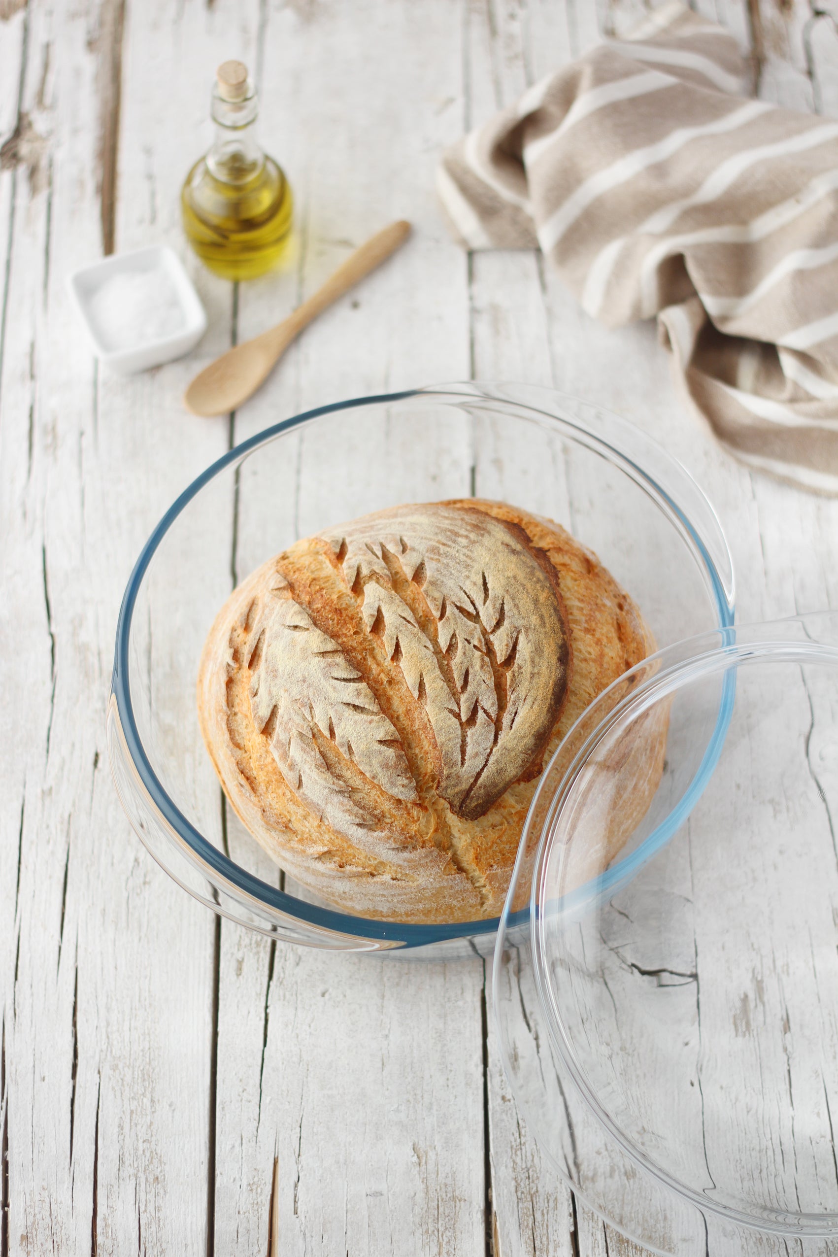 Glass bread mould